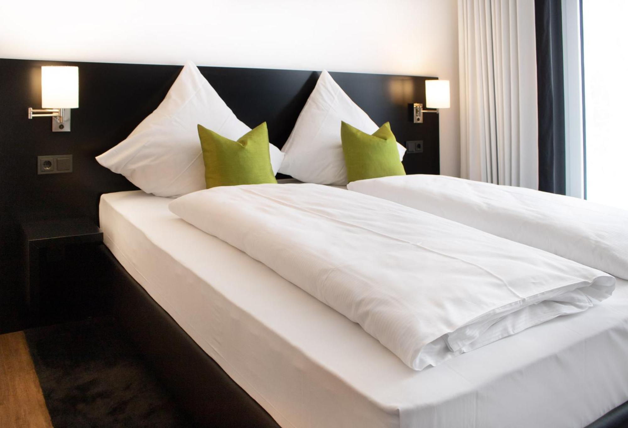 Mwh Hotel By Wmm Hotels Wiesentheid Bagian luar foto
