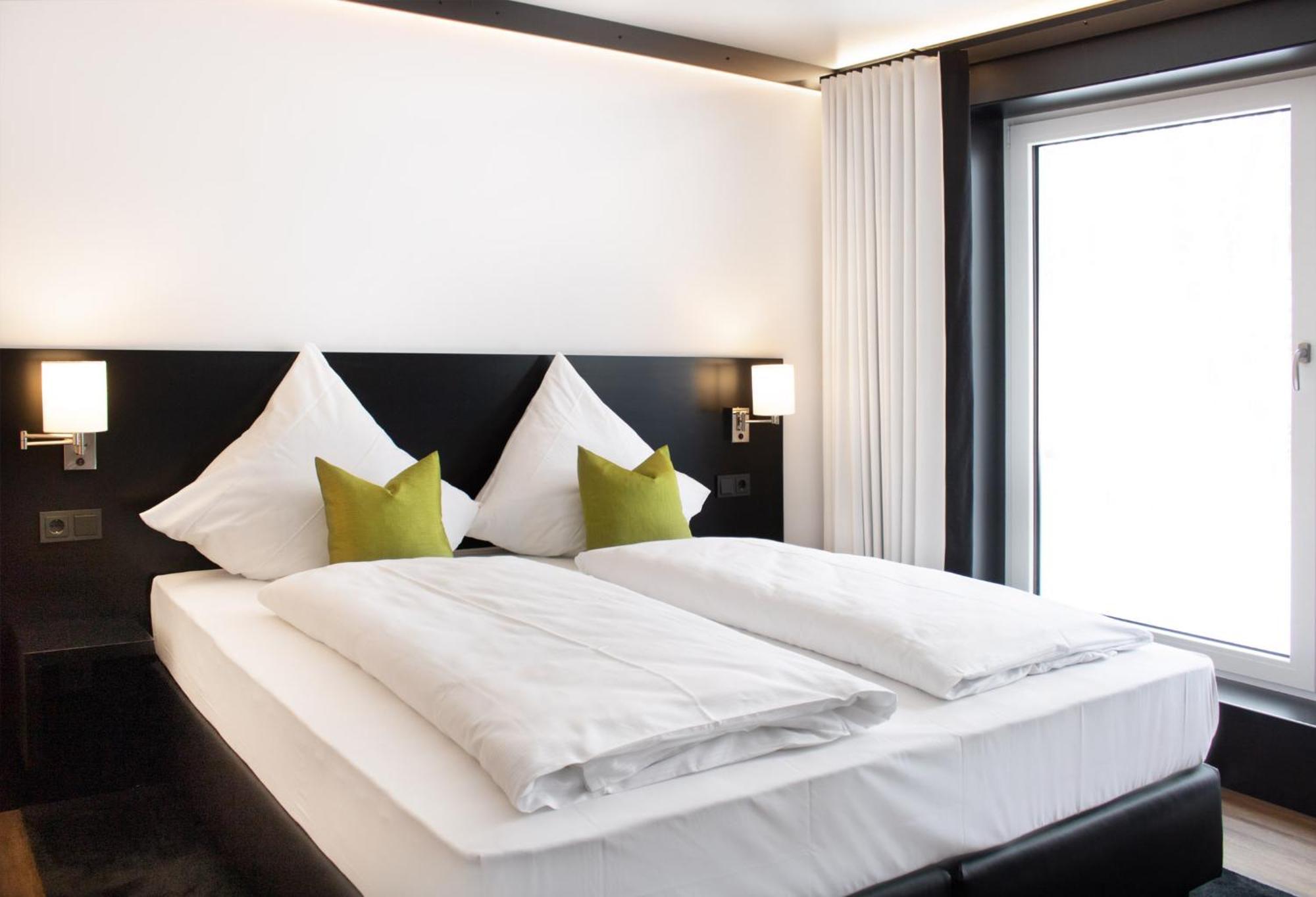 Mwh Hotel By Wmm Hotels Wiesentheid Bagian luar foto