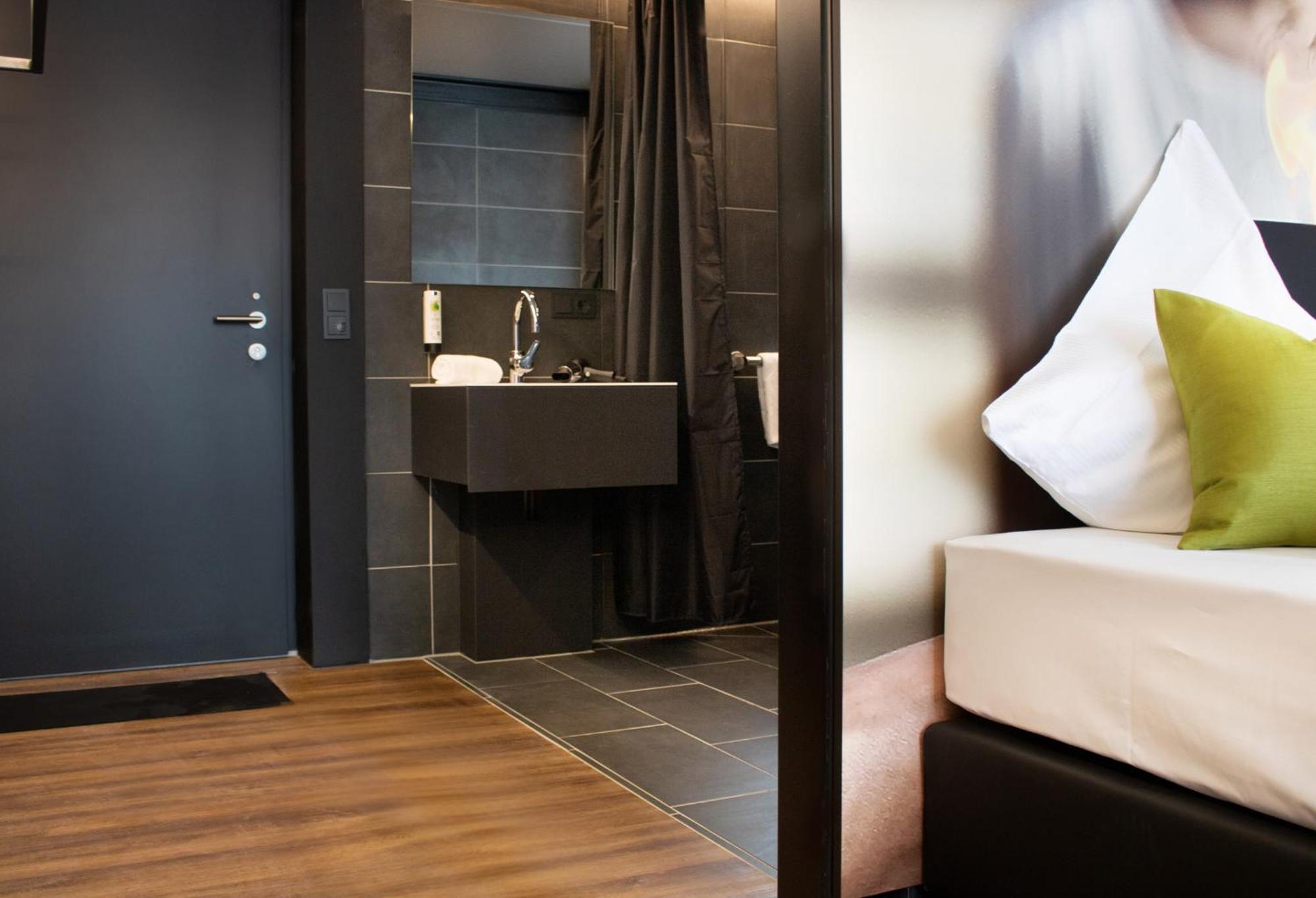 Mwh Hotel By Wmm Hotels Wiesentheid Bagian luar foto